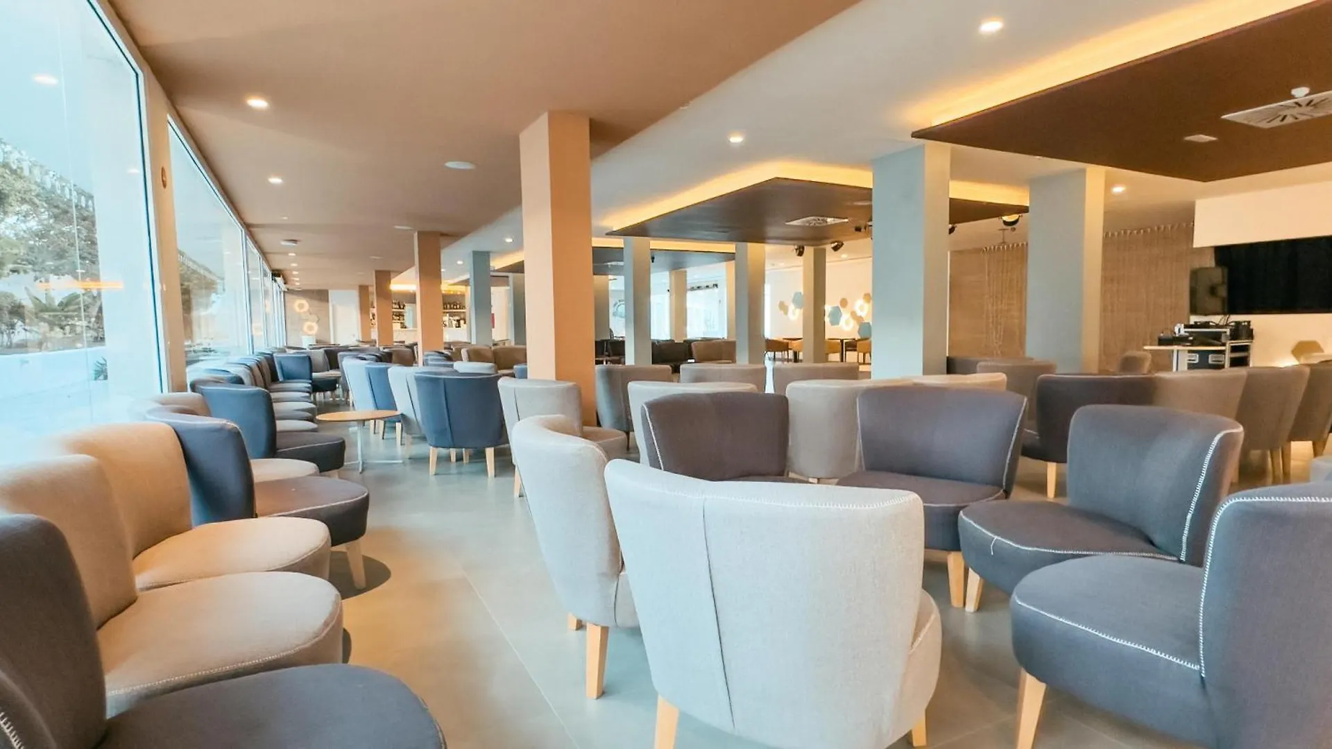 Labranda Corralejo Village Hotel