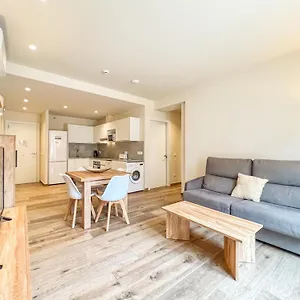 11 Moderno Con Ac En La Plaza Apartamento Besalú